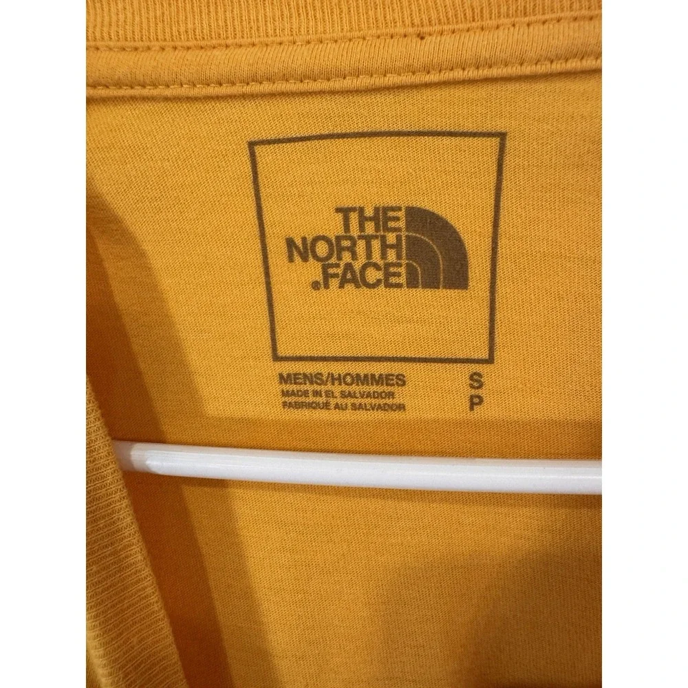 The North Face Men's‎ Small T Shirt Kayak Logo Shirt